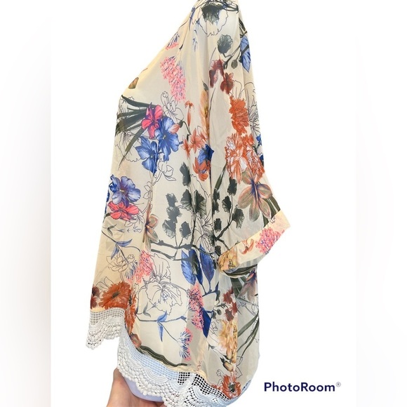 Floral Print Women's Top - Picture 6 of 13